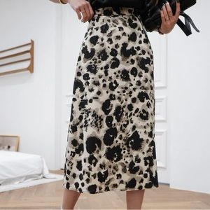 High Waist Allover Print Skirt